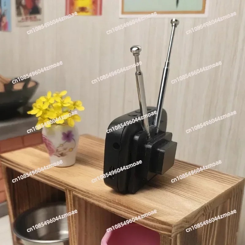 TV Retrò in Miniatura con Sche - Retro Gaming Tv recensione e prezzo